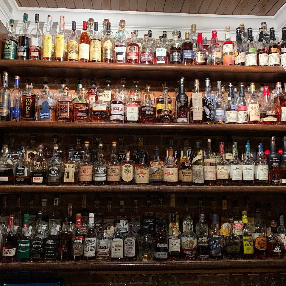 old-kentucky-bourbon-bar-3