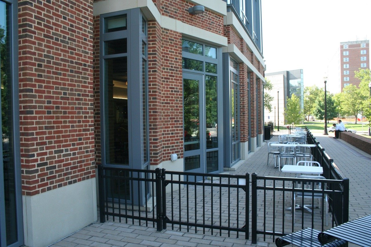 The patio at Sloopy's Diner in the Ohio Union